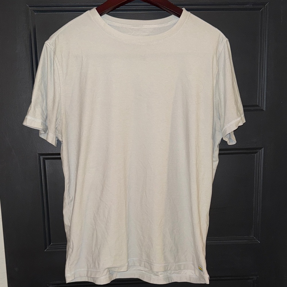 Classic Vuori Men's T-Shirt (M)